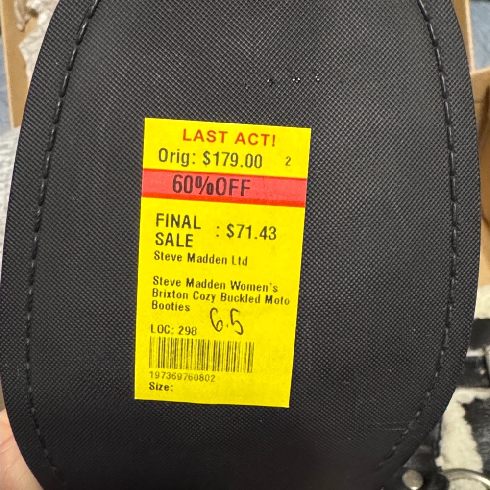 Steve Madden Black Boots with Shearling Trim - Picture 4 of 5